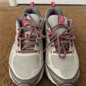 New Balance 412 v 3 Gray with Pink Accent Women's Sneakers Size 10